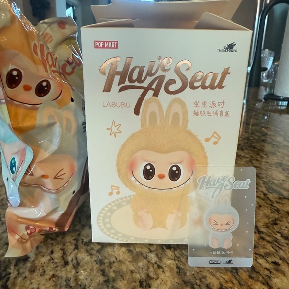 POP MART Other - LABULU Have a Seat (HeHe)
